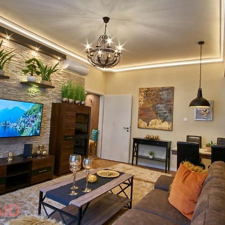 R7 Design Apartment - Hostaid Budapest Exterior foto